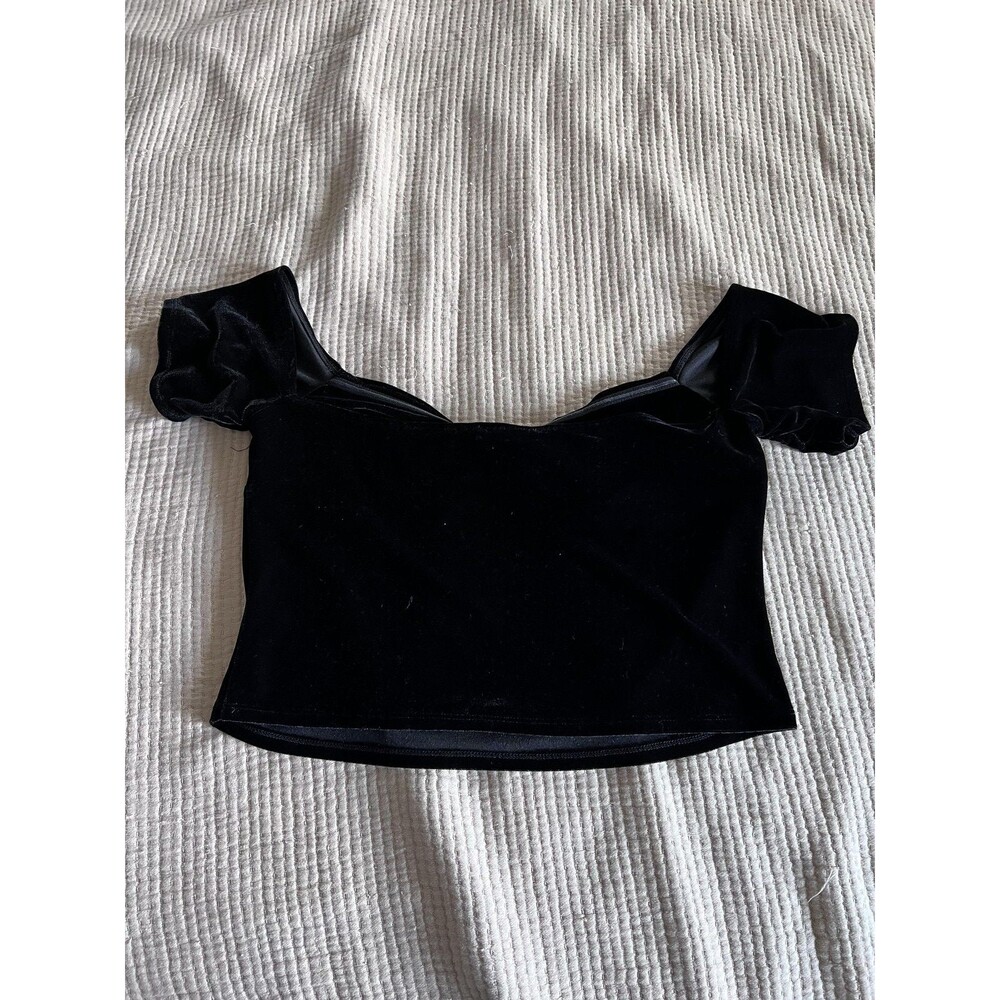 Sincerely Jules Shirt Womens XL Black Velvet Off Shoulder Puff Sleeve Crop Top - Picture 7 of 9